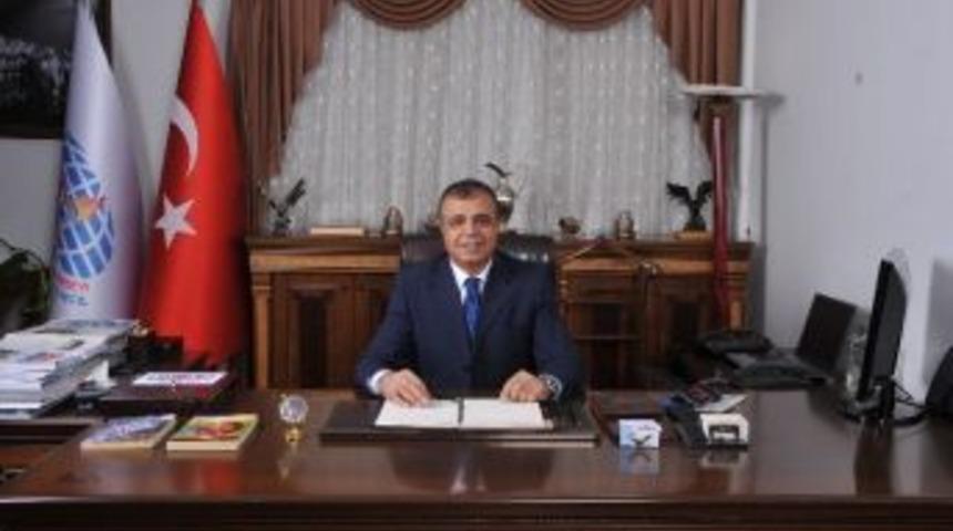 Azizoğlu: &ldquo;bazı &Uuml;niversiteler Kardan Başka Ama&ccedil; G&uuml;tmeyen Ticari Şirketler Haline Geldi&rdquo;