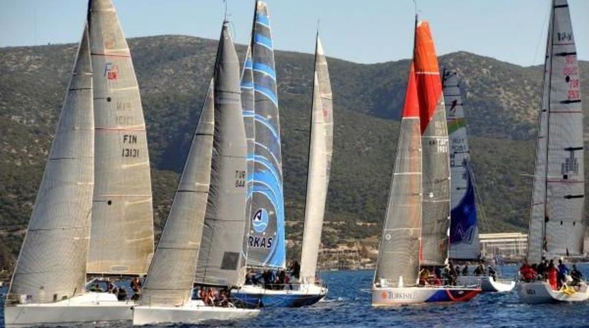 Yelken Yarışlarında Yunus S&uuml;rprizi