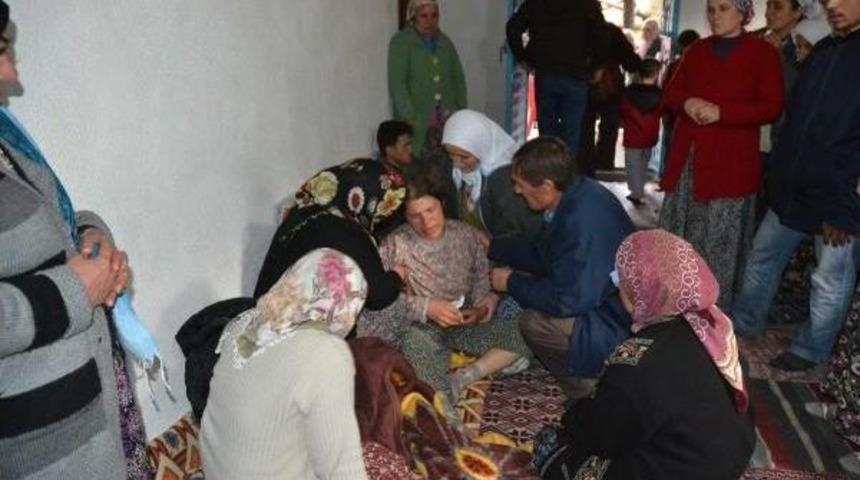 Krom Madeninde &Ouml;len Iş&ccedil;inin Cenazesi Yarın Toprağa Verilecek