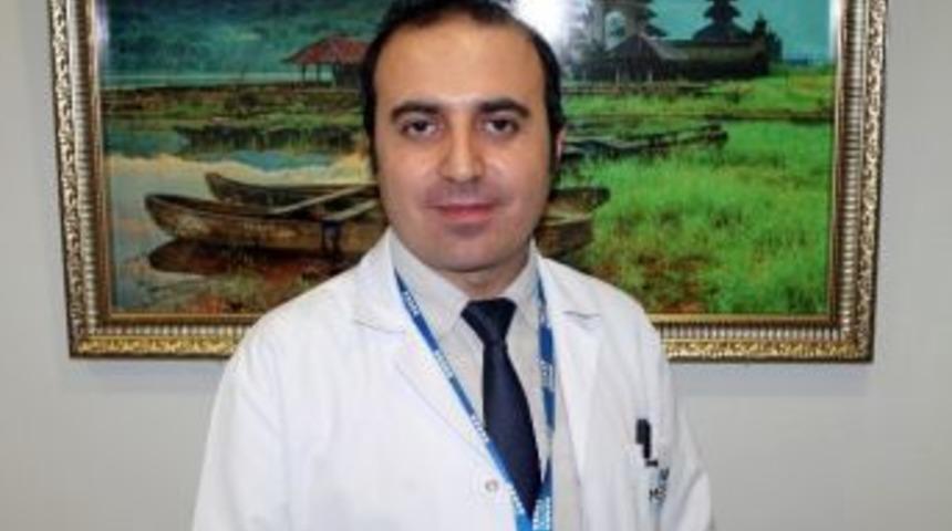 Dr.&ouml;z: "sigarayı Bırakmak Stresi Azaltıyor"