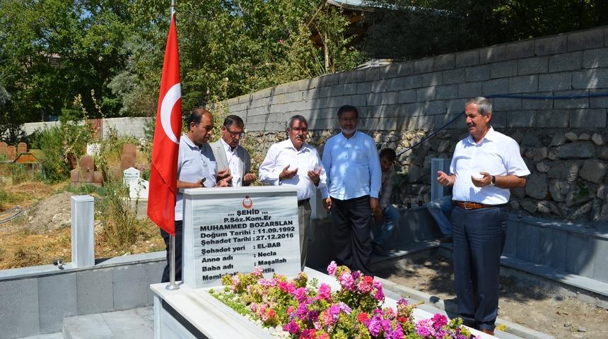 El Bab şehidinin mezarı yaptırıldı