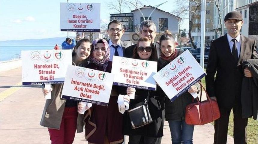 Sağlık İ&ccedil;in Deniz Kenarında Y&uuml;r&uuml;d&uuml;ler