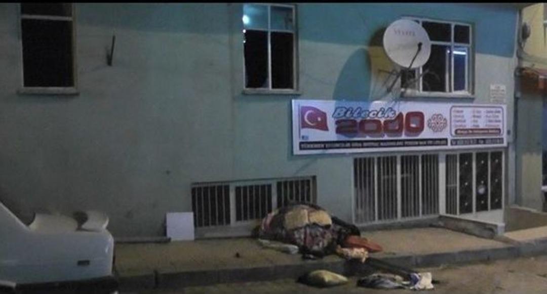 Sobadan &Ccedil;ıkan Kıvılcım Az Kalsın Evi Yakıyordu