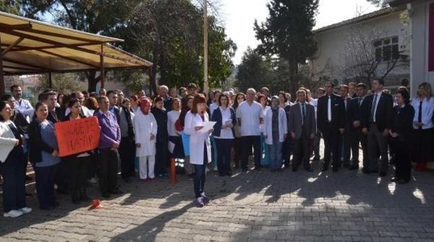 Acil Serviste Doktora Saldırı Kınandı