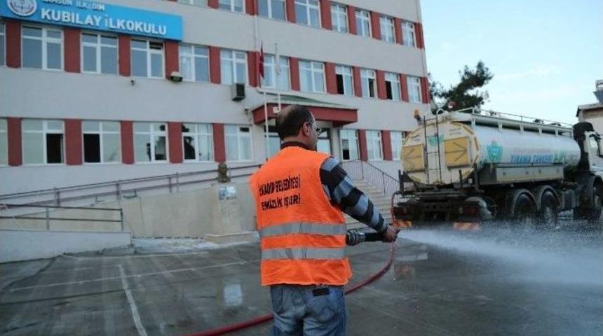 İlkadım Okulları Temizledi