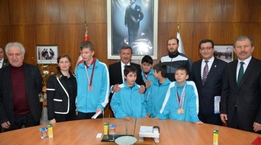 Engelli Spor Kul&uuml;plerine Nakdi Yardım