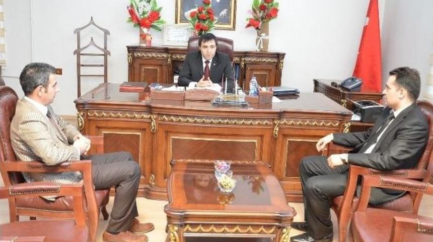 Viranşehir&rsquo;de Kaymakam Citer Başarılı Doktoru &Ouml;d&uuml;llendirdi