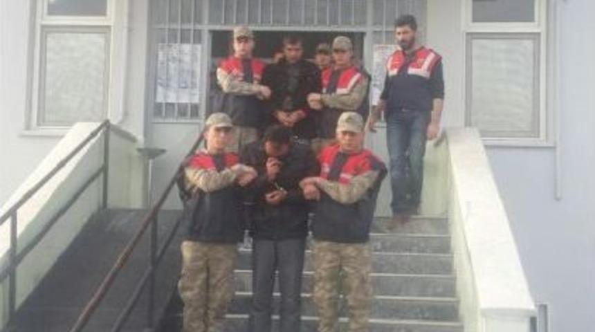 Birecik&rsquo;Te Minib&uuml;s S&uuml;r&uuml;c&uuml;s&uuml;n&uuml;n &Ouml;ld&uuml;r&uuml;lmesine 2 Tutuklama