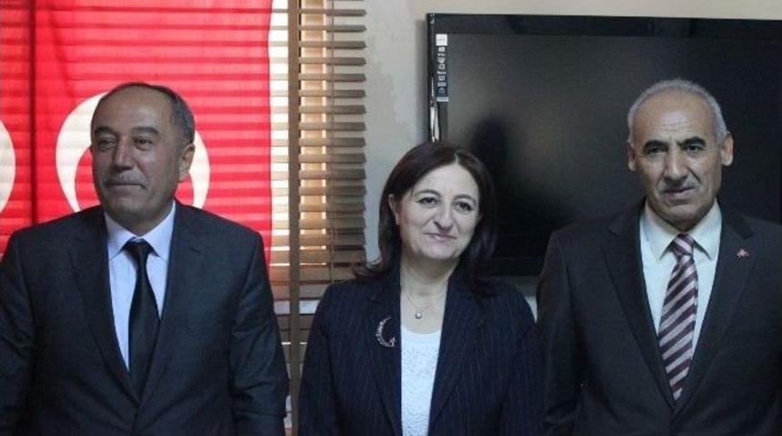 Mhp 25. D&ouml;nem Milletvekilliği İ&ccedil;in Kırşehir&rsquo;de İlk Kadın Aday Adayını Tanıttı