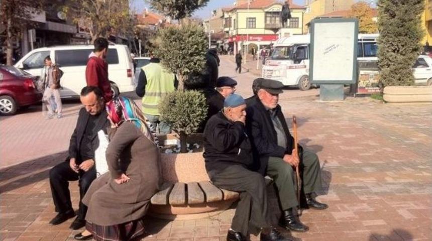 Tavşanlı&rsquo;da &rsquo;yazdan Kalma&rsquo; G&uuml;nler&hellip;