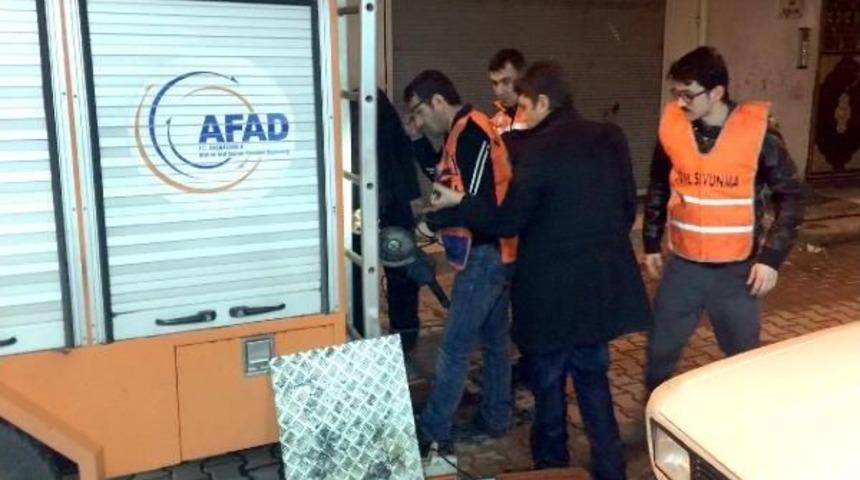 Havalandırma Boşluğundaki Kediyi Afad Ekibi Kurtardı