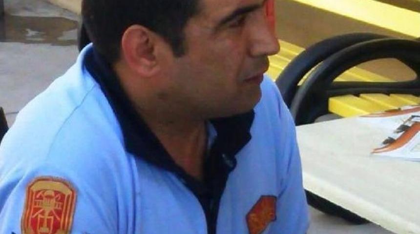 İtfaiye Eri Tatbikatta &Ouml;ld&uuml;