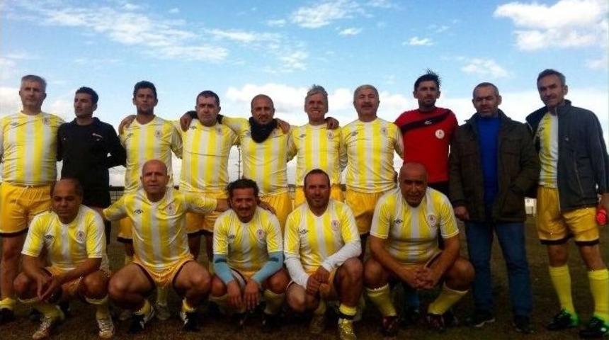 Masterlerde Dostluk Kazandı