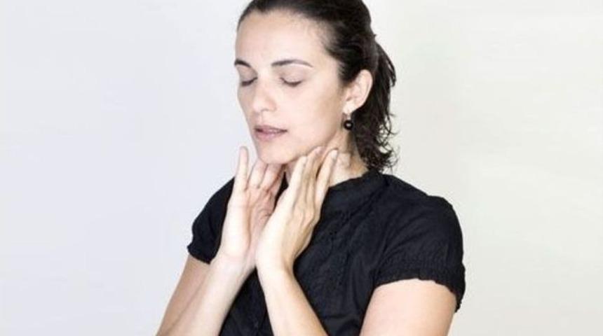 Op. Dr. G&uuml;vener: "boğaz Ağrısı Bir&ccedil;ok Rahatsızlığın Belirtisi Olarak Ortaya &Ccedil;ıkabilir"