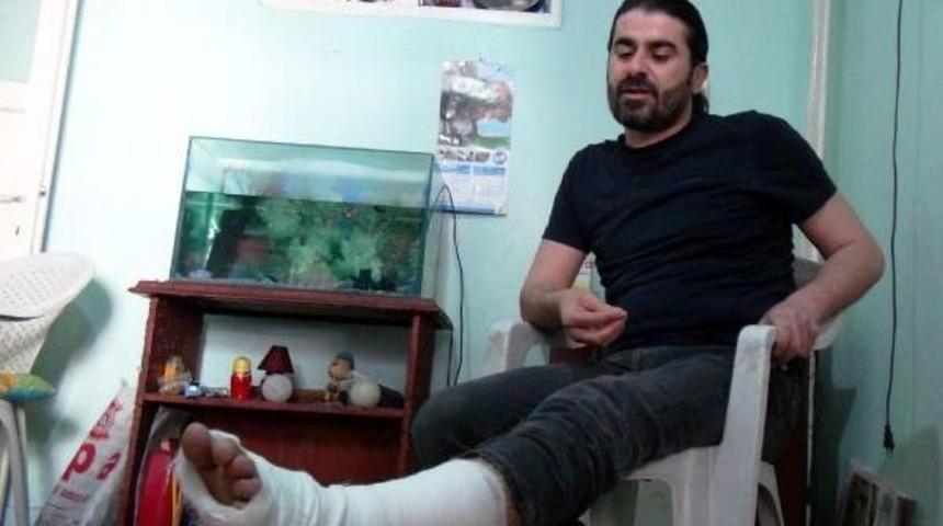 Mardin'de '&ouml;ğle Mesaisinde Yemekteyim' Diyen Doktorun Ayağını Kırdılar