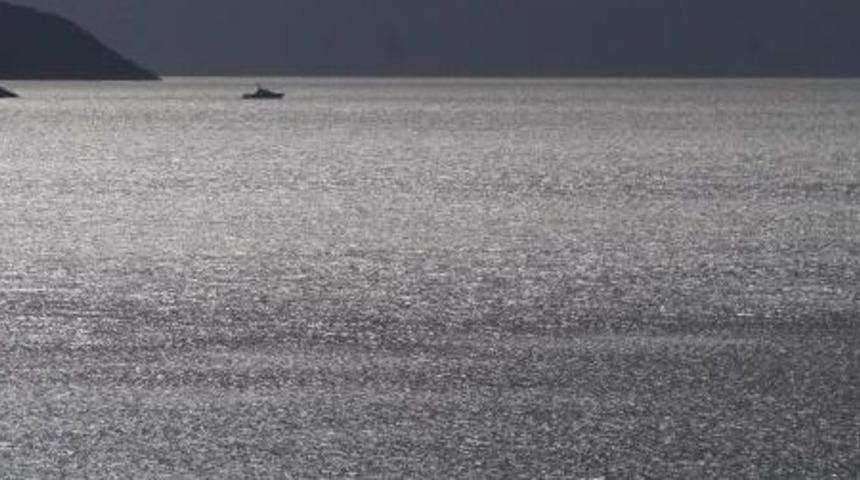 Ka&ccedil;ak Teknesi Battı: 7 &Ouml;l&uuml;, 2 Kayıp (2) - Yeniden