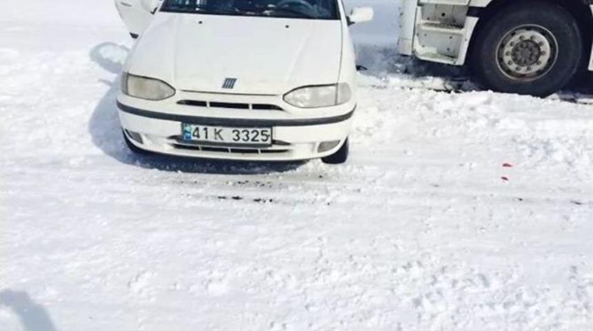 Eleşkirt&rsquo;te Trafik Kazası: 2 Yaralı