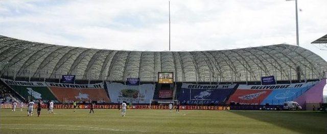 Osmanlı Stadı’nda Türk Spor Tarihinde Bir İlk