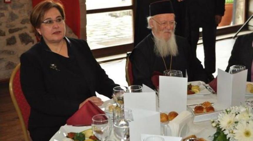 Bartholomeos: Şiddet Tanrı'nın L&uuml;tfettiği Aklı Kullanamayanların Başvurduğu Y&ouml;ntemdir (2)