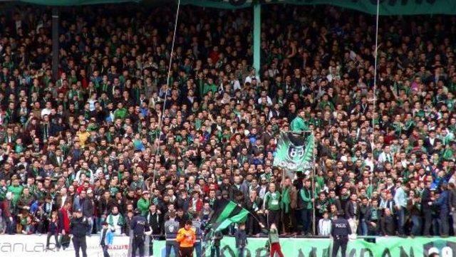 Kocaelispor 15 Bin 450 Taraftara Oynadı