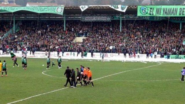 Kocaelispor 15 Bin 450 Taraftara Oynadı