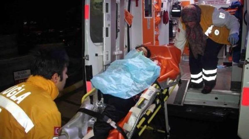 Birlikte Yaşadığı Kadın Ve Annesini Av T&uuml;feğiyle Vurup Ka&ccedil;tı Iddiası