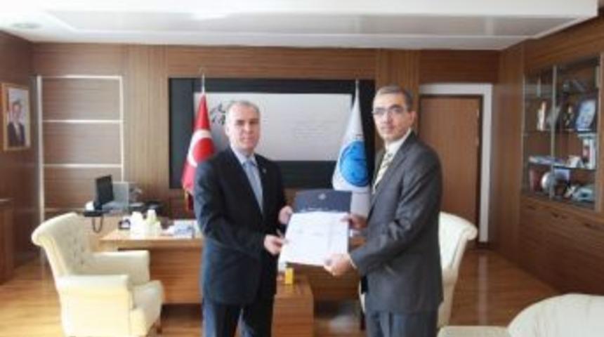 &Uuml;nilig Tanıtıldı