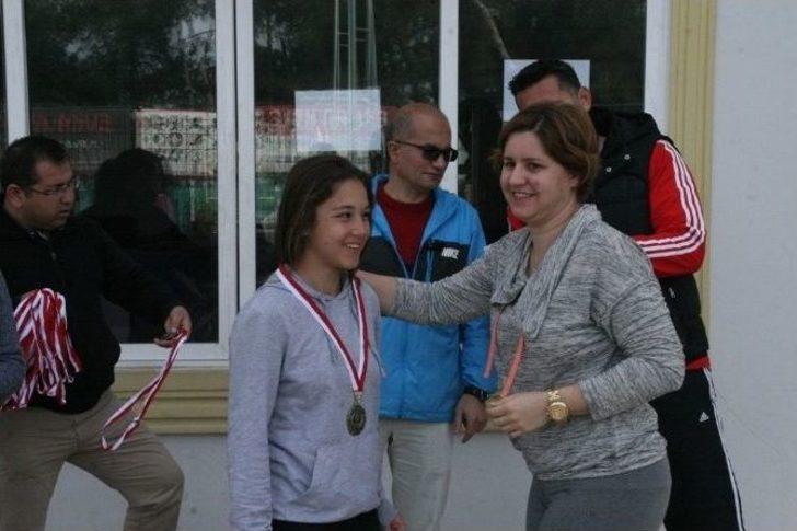 Tenis Kış Turnuvası Sona Erdi G2