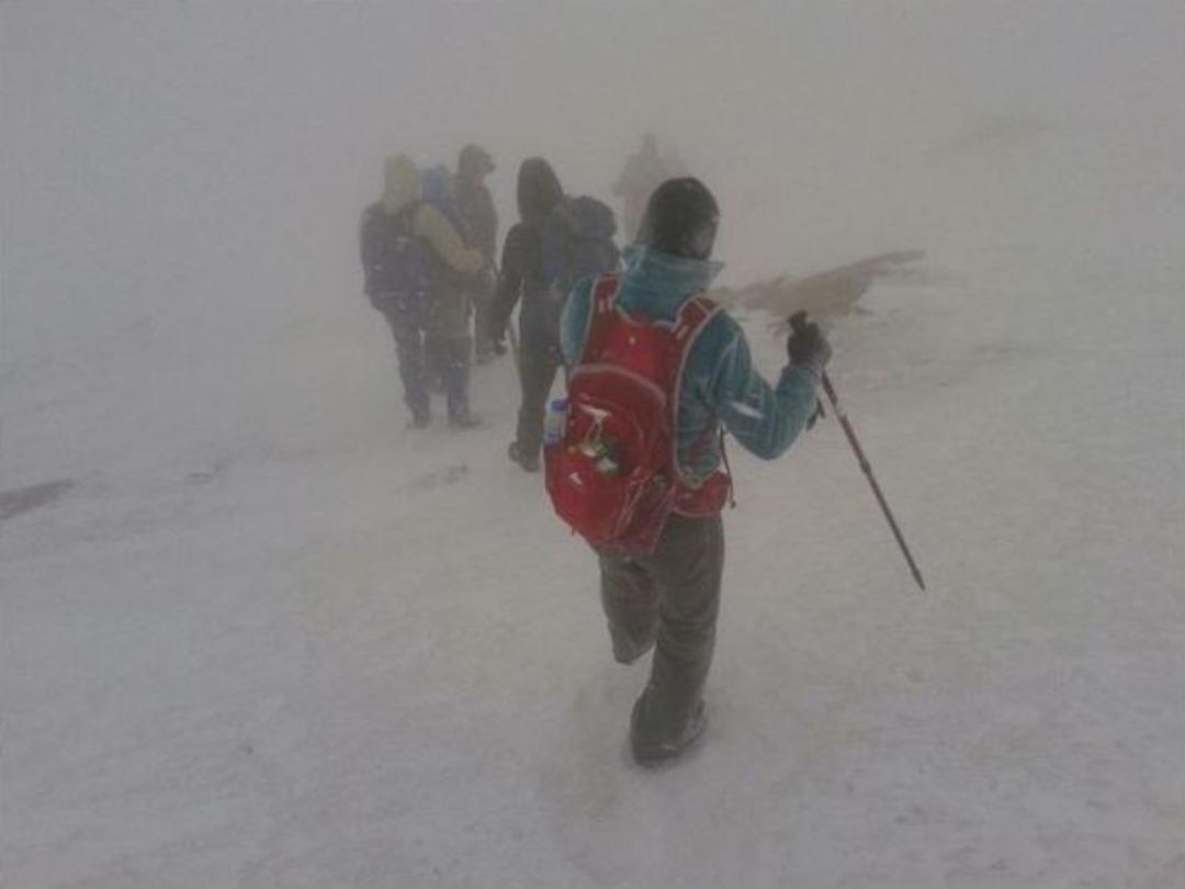 Mahsur Kalan 19 Dağcı 17 Saatin Ardından Kurtarıldı