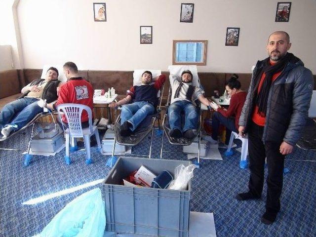 Yozgat Osb’de Çalışan İşçiler Kızılay’a Kan Bağışladı