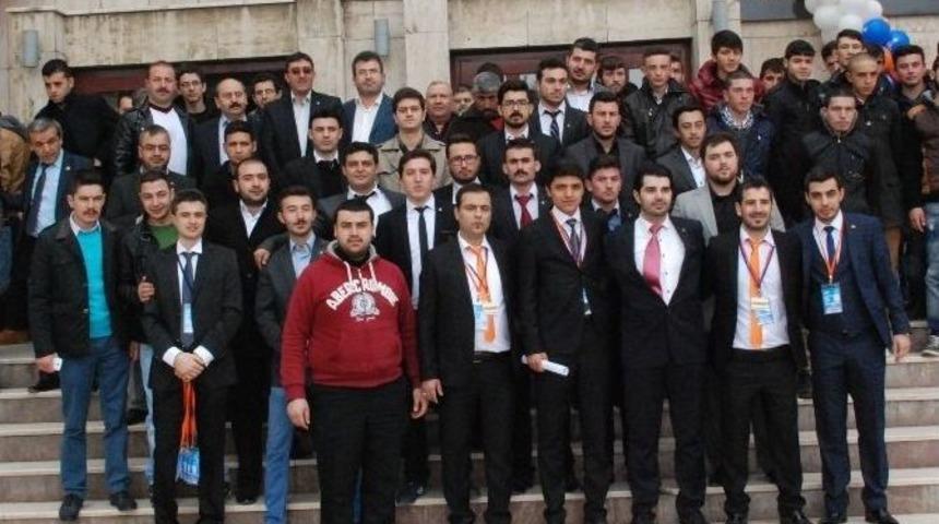 Ak Gen&ccedil;lik Tek Listeyle Gidilen Kongrede, G&uuml;ven Tazeledi