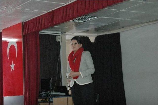 Psikolog Sevda Güner Küre’de Konferans Verdi 1