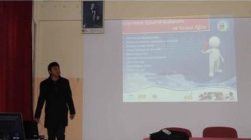 &Ouml;ğretmen, &Ouml;ğrenci Ve Velilere G&uuml;venli İnternet Eğitimi