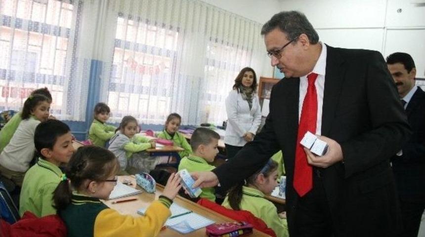 D&uuml;zce&rsquo;de &Ouml;ğrenciler Derse S&uuml;tle Başladı