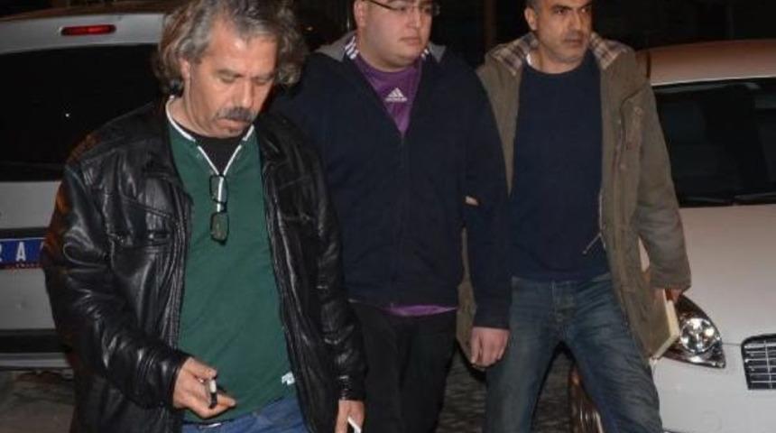 'annem Kayıp' Diye Polise Başvurdu, Gece Arayıp 'tuvalette &Ouml;l&uuml; Buldum' Dedi