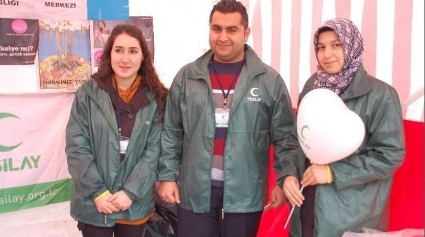 Yeşilay Cemiyetinden, Vatandaşlara Sigara Bırakma Uyarı Standı