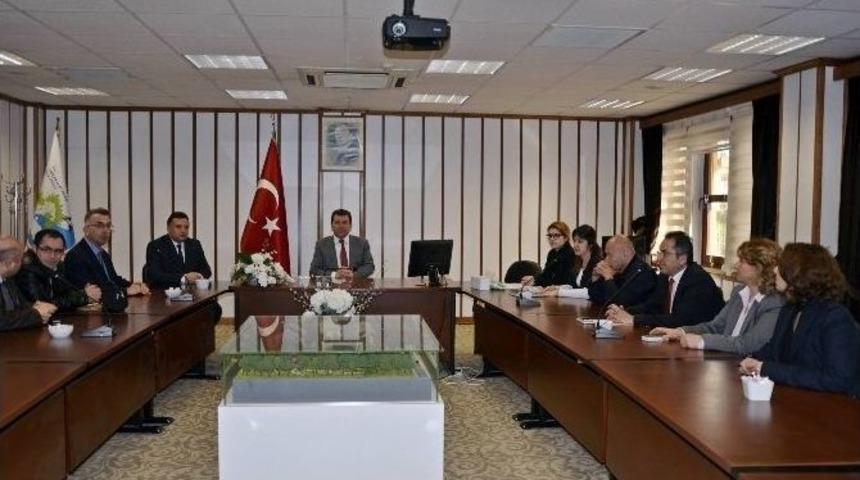 Orman B&ouml;lge M&uuml;d&uuml;rl&uuml;ğ&uuml; Mikro&ccedil;ip Ve Kulak K&uuml;pesi Dağıttı