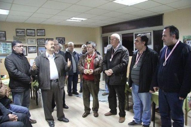 Burhaniye’ De Dörtlü Briç Turnuvası İl Birinciliği Yapıldı