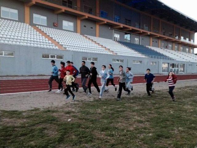 Aydınlı Öğrennciler Tatilde Spor Yaptı