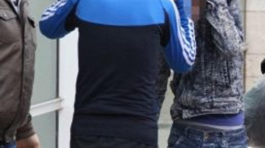 Tamire Gelen Otomobili &Ccedil;aldılar