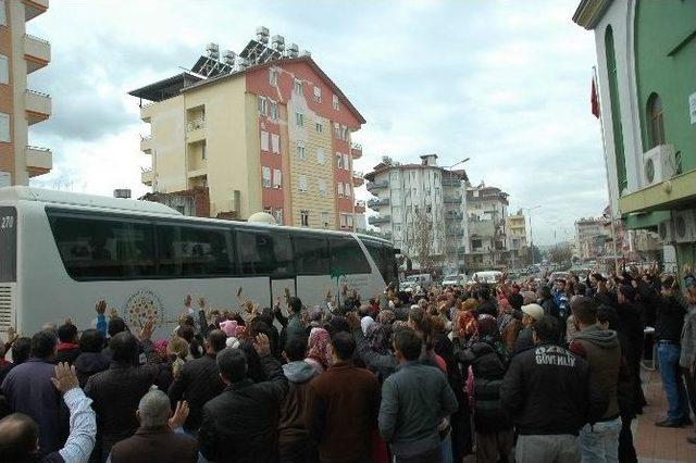 Manavgat’tan 45 Kişi Kutsal Topraklara Uğurlandı