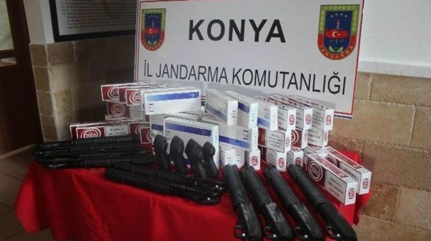 Ara&ccedil;tan Ka&ccedil;ak Sigara Ve Silah &Ccedil;ıktı