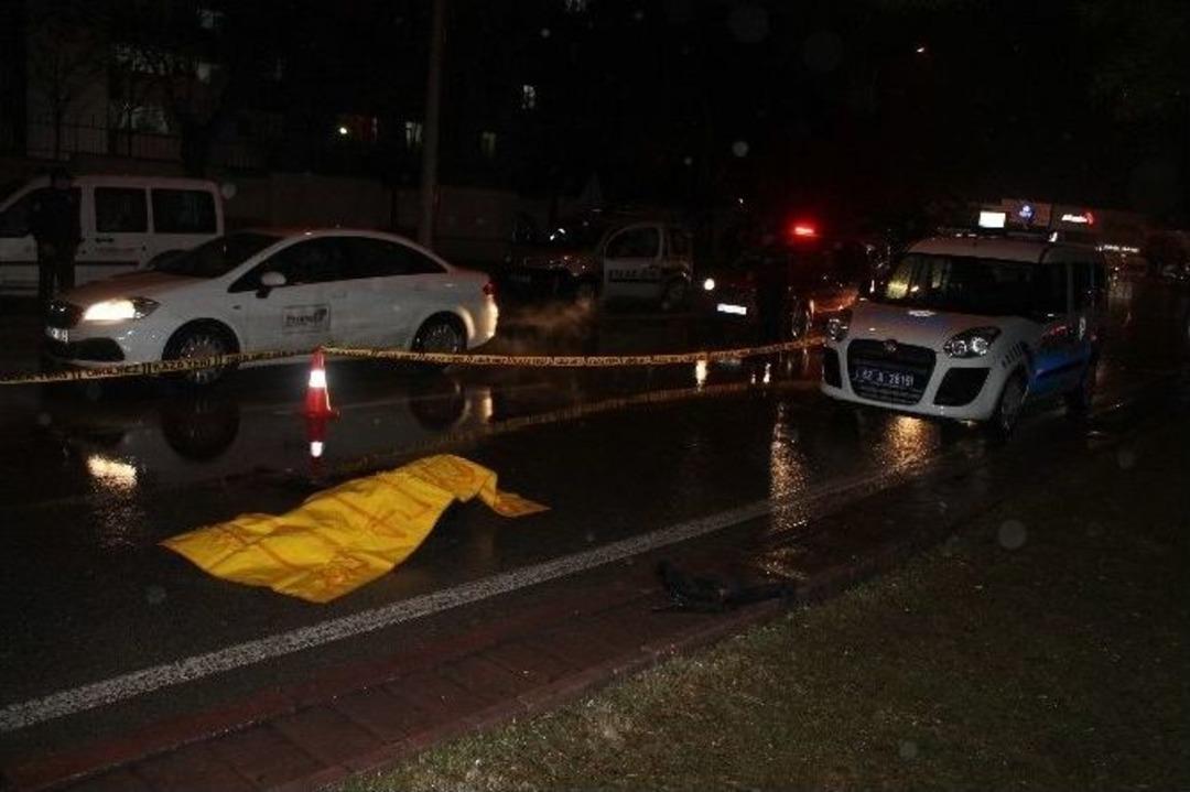 Aracın &Ccedil;arptığı Bisikletli Gen&ccedil; Hayatını Kaybetti