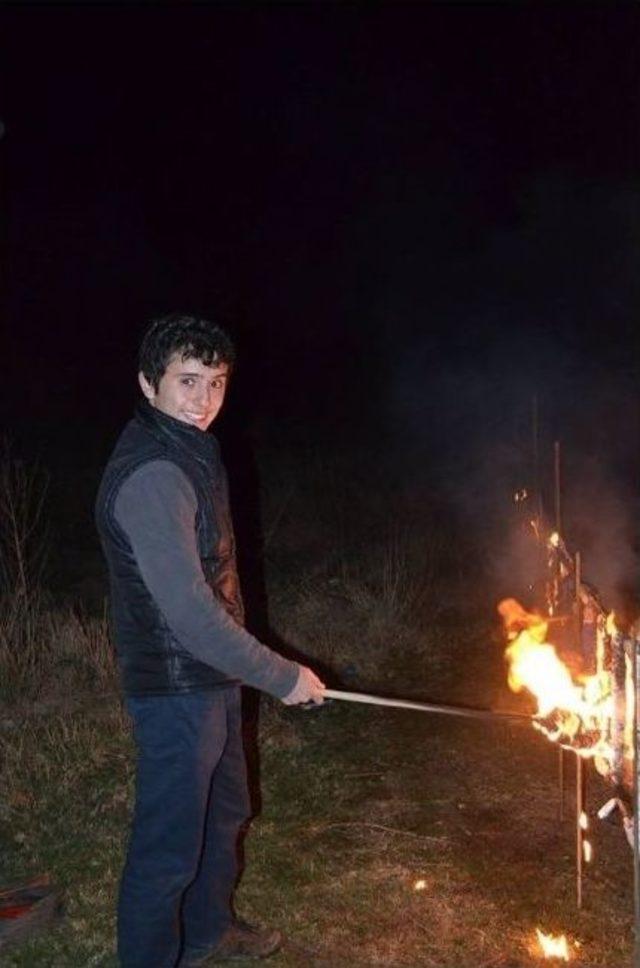 (özel Haber) Genç Aşıktan İlginç Evlenme Teklifi 1