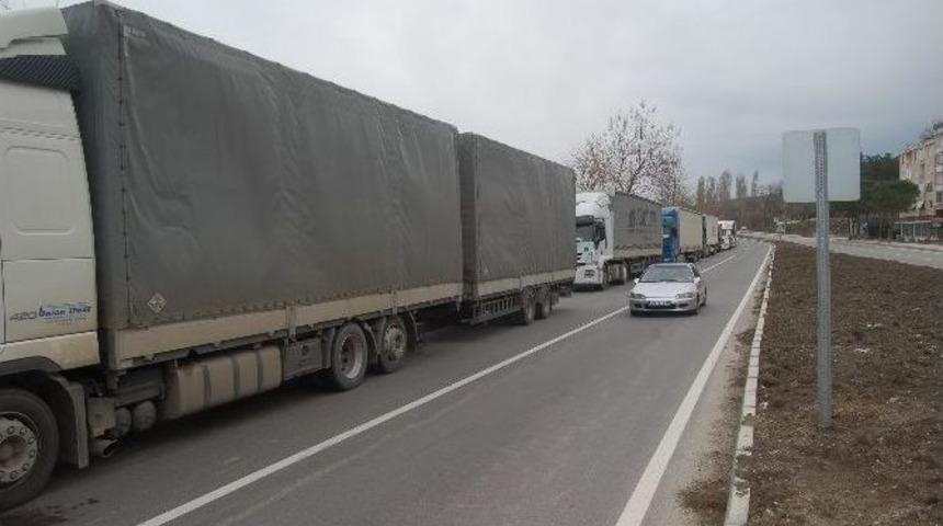 Deniz Ulaşımına Fırtına Engeli