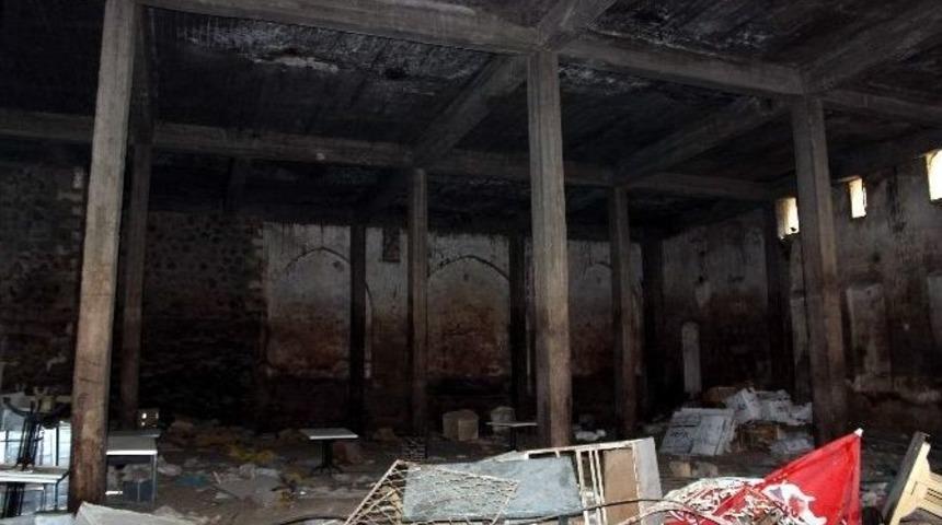 Eski Ermeni Kilisesi&rsquo;nin Yeri &Ccedil;ocuk Eğitim Parkı Olacak