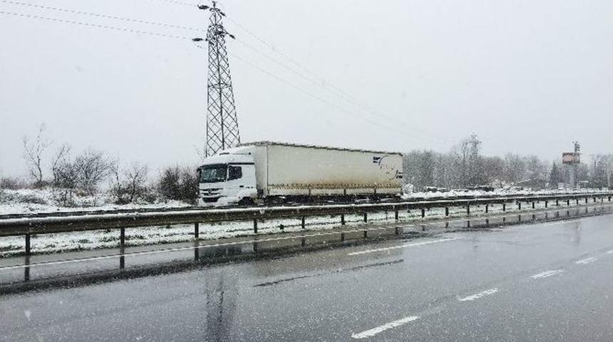 Kocaeli&rsquo;de Kar Yağışı Başladı