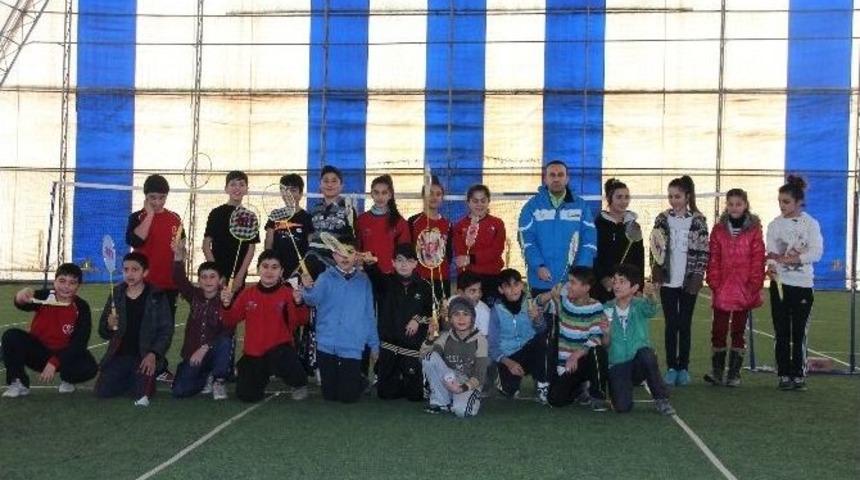 Hakkarili &Ouml;ğrencilere 7 Dalda Eğitim