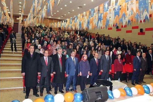 Ak Parti Ağrı İl Kadın Kolları 4. Olağan Kongresi 1