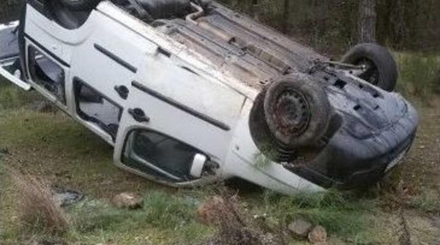 &Uuml;&ccedil; Takla Atan Ara&ccedil;tan Sağ &Ccedil;ıktı